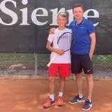 Stefan Djordjevic, aux côtés de son entraîneur et papa, Vladan Djordjevic.